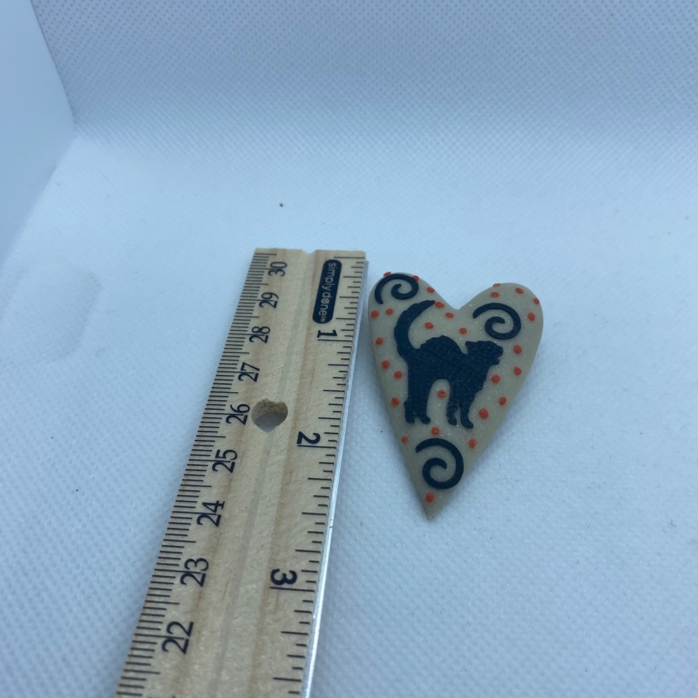 Resin Black Cat Heart Pin Halloween Thackary Binx. Super Cute